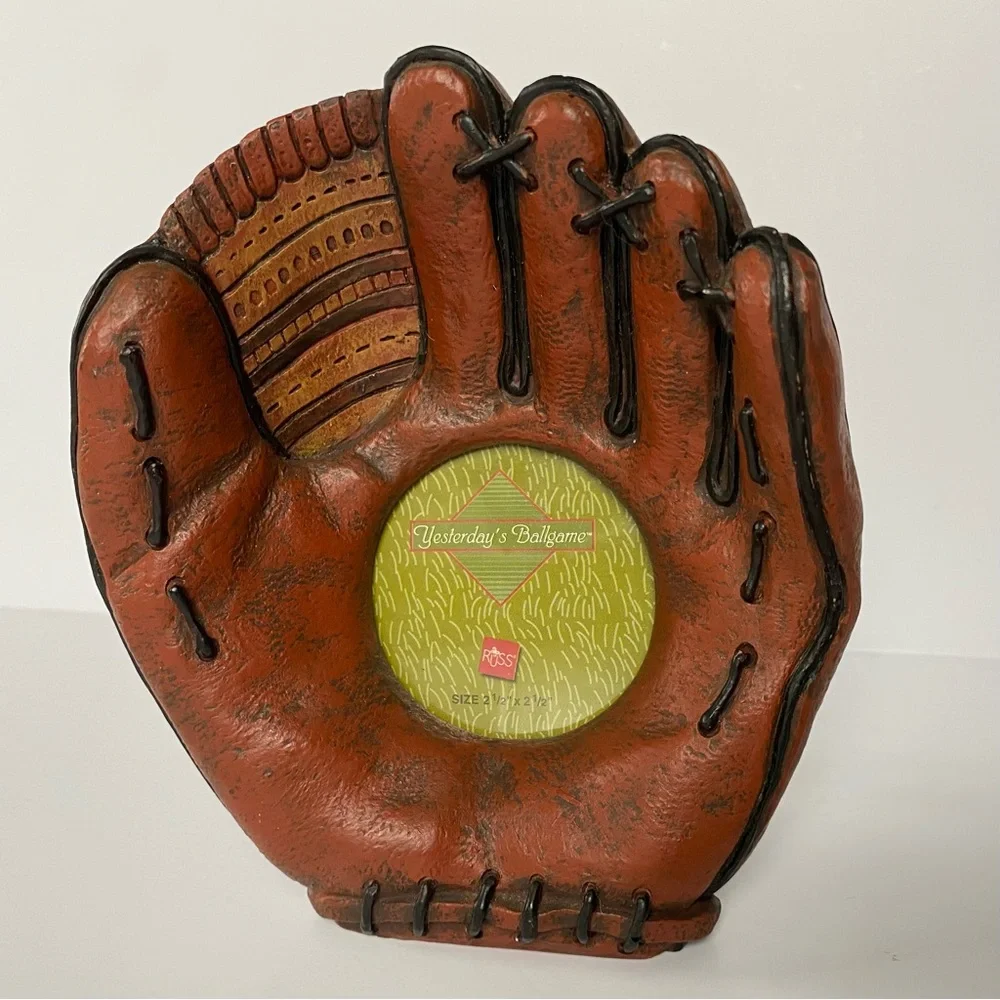 Baseball Glove Frame Russ 6” X 5” Vintage 2.5” Photo Sports Mitt Catcher Brown